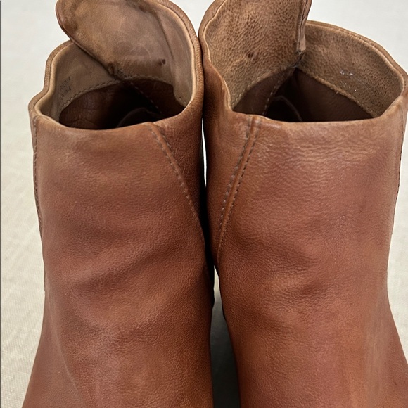 A.S.98 Boots Women’s 37 Tan Leather Zip Up Ankle Booties with Studded Wedge - Picture 12 of 15